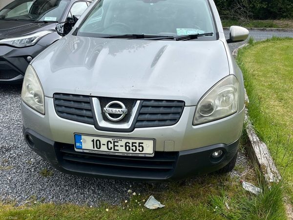 Nissan Qashqai Hatchback, Petrol, 2010, Silver