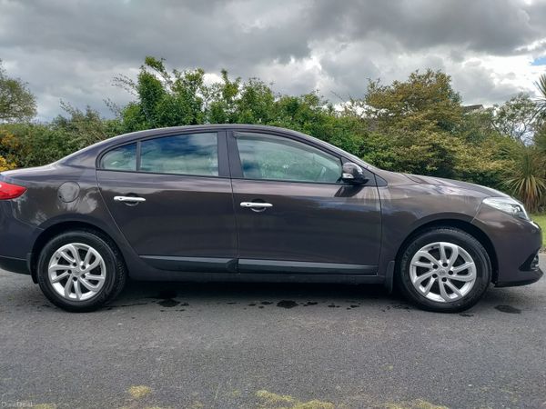 Renault Fluence Saloon, Diesel, 2014, Brown