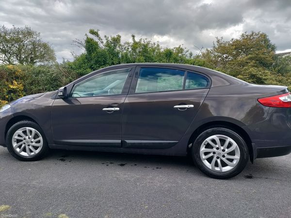 Renault Fluence Saloon, Diesel, 2014, Brown