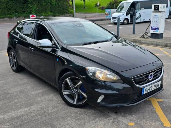 Volvo V40 Hatchback, Diesel, 2013, Black