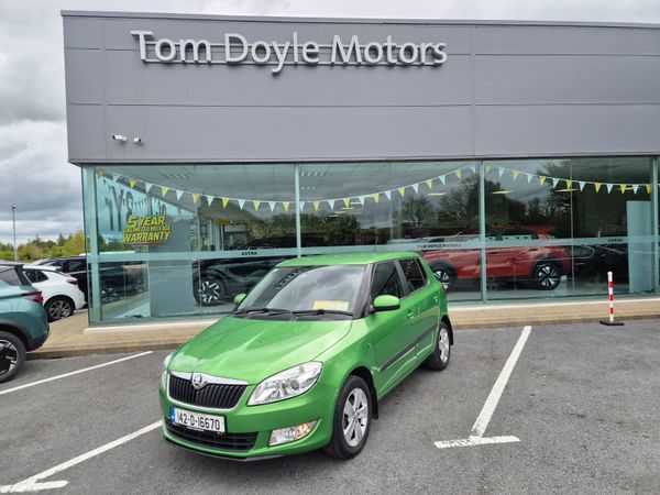 Skoda Fabia Hatchback, Petrol, 2014, Green