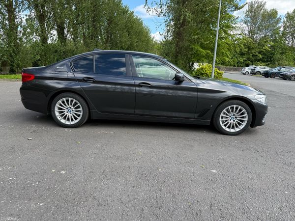BMW 5-Series Saloon, Petrol Plug-in Hybrid, 2018, Grey