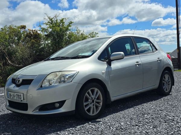 Toyota Auris Hatchback, Diesel, 2009, Silver