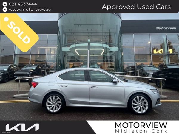 Skoda Octavia Saloon, Diesel, 2024, Grey