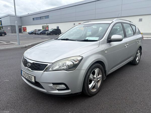 Kia Ceed Estate, Diesel, 2011, Silver