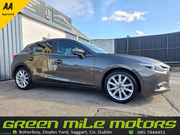 Mazda Mazda3 Hatchback, Petrol, 2018, Brown