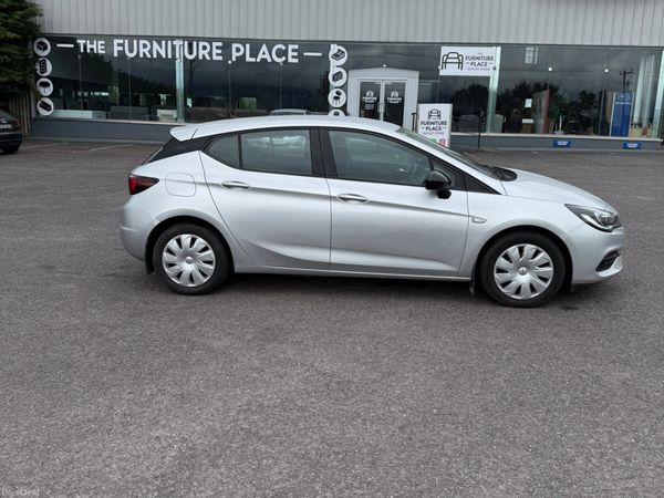 Opel Astra Hatchback, Diesel, 2021, Grey