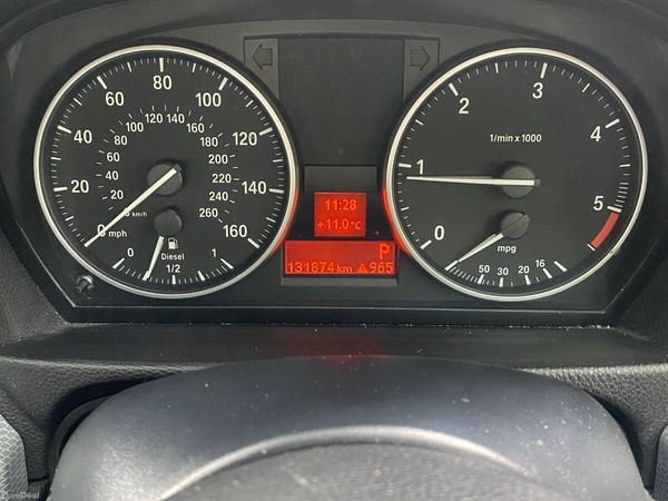 BMW 3-Series Saloon, Diesel, 2011, Grey