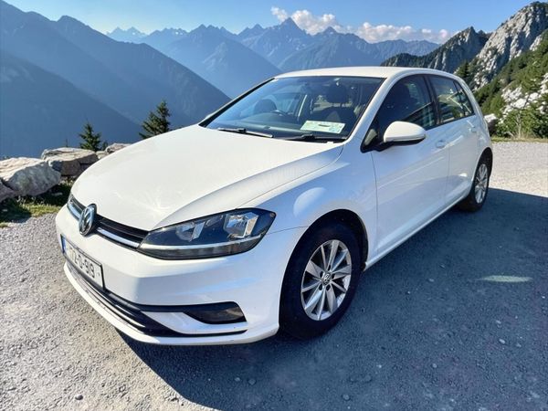 Volkswagen Golf Estate, Diesel, 2017, White