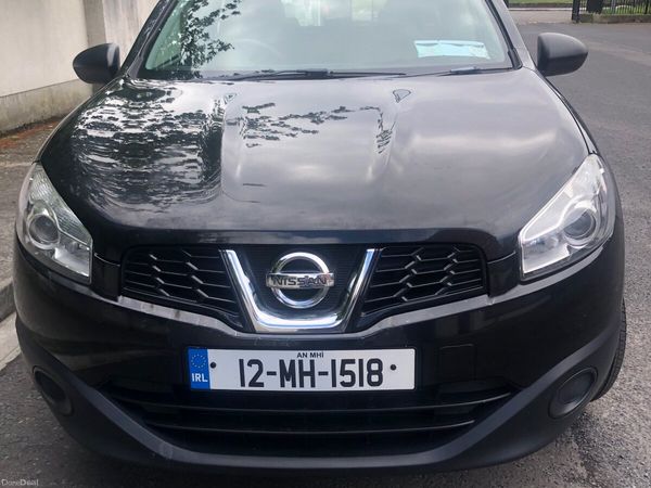 Nissan Qashqai Hatchback, Diesel, 2012, Black