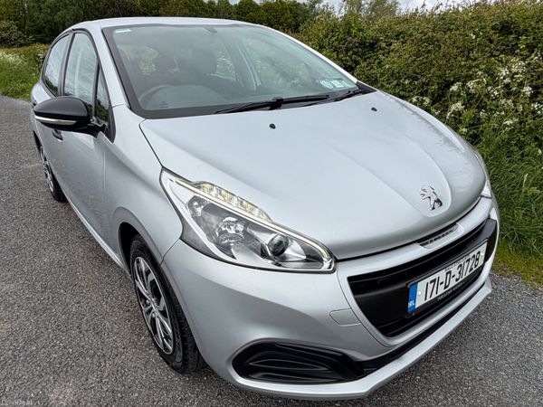Peugeot 208 Hatchback, Petrol, 2017, Grey