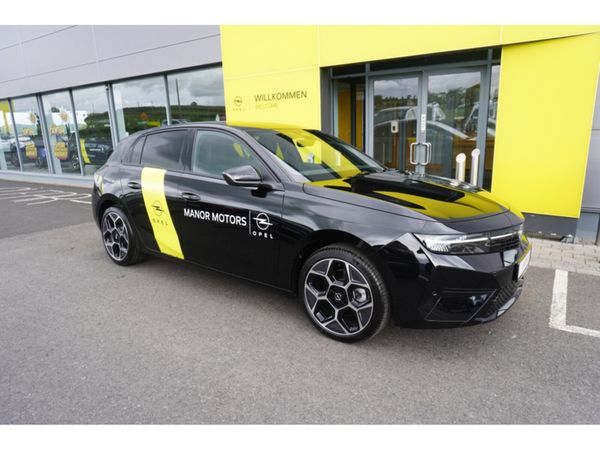 Opel Astra Hatchback, Petrol Hybrid, 2026, Black