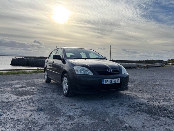 Toyota Corolla Hatchback, Petrol, 2006, Black