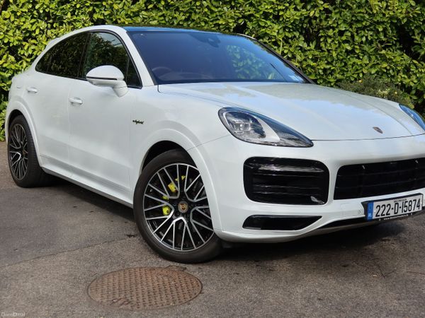 Porsche Cayenne SUV, Petrol Plug-in Hybrid, 2022, White