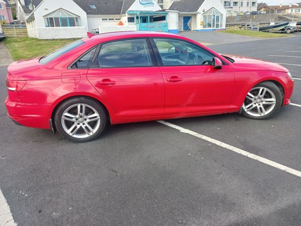 Audi A4 Saloon, Diesel, 2016, Red