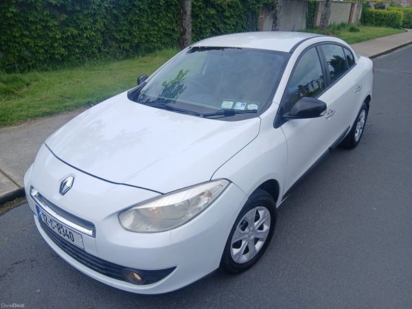 Renault Fluence Saloon, Diesel, 2012, White