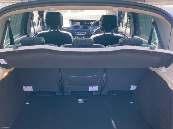 Renault Scenic MPV, Diesel, 2012, Silver