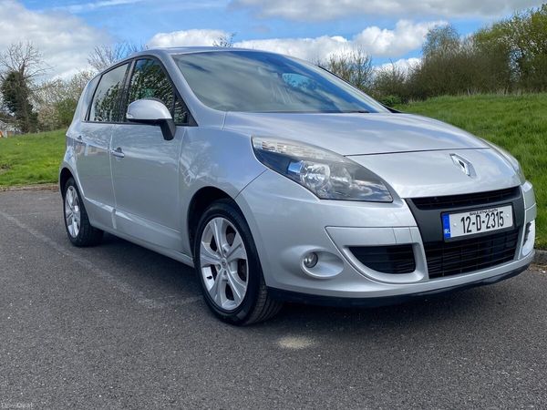 Renault Scenic MPV, Diesel, 2012, Silver