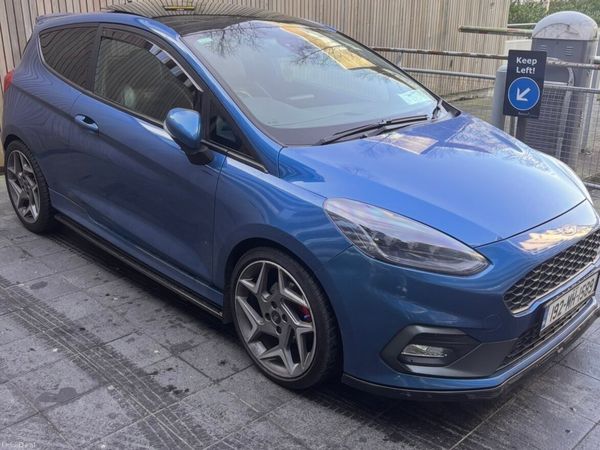Ford Fiesta Hatchback, Petrol, 2019, Blue