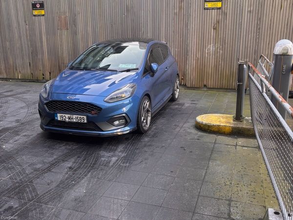 Ford Fiesta Hatchback, Petrol, 2019, Blue
