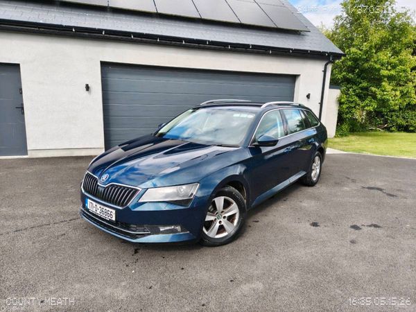 Skoda Superb Estate, Diesel, 2017, Blue