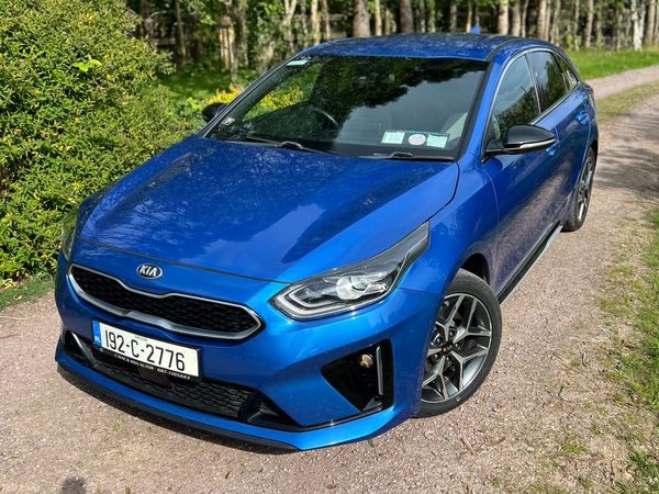 Kia Ceed Hatchback, Petrol, 2019, Blue