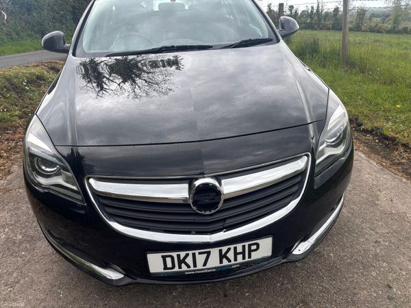 Vauxhall Insignia Hatchback, Diesel, 2017, Black