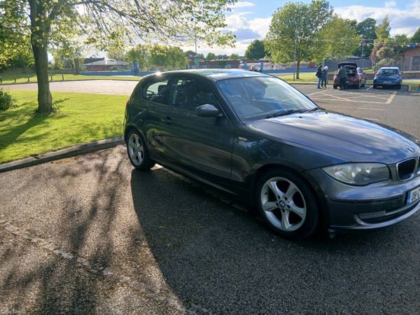 BMW 1-Series Hatchback, Diesel, 2008, Grey
