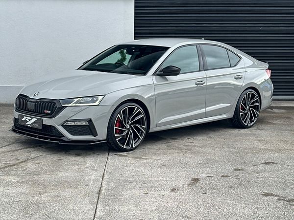 Skoda Octavia Hatchback, Diesel, 2021, Grey