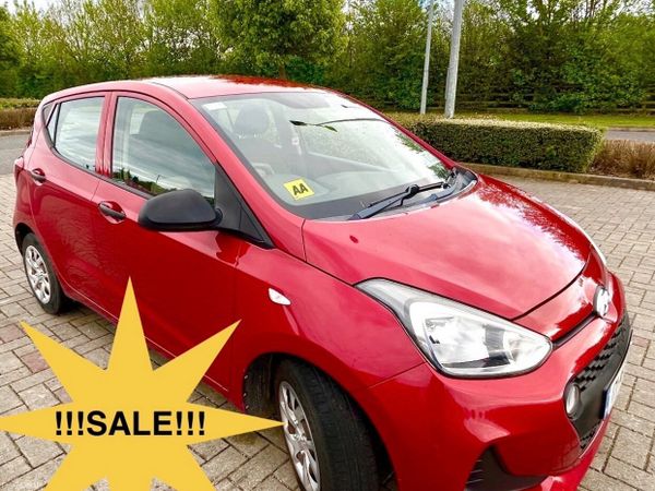 Hyundai i10 Hatchback, Petrol, 2017, Red