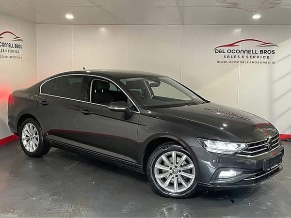 Volkswagen Passat Saloon, Diesel, 2022, Grey