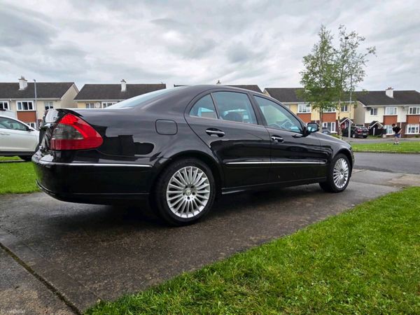 Mercedes-Benz E-Class Saloon, Diesel, 2008, Black