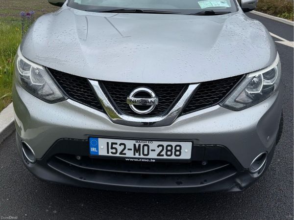 Nissan Qashqai Hatchback, Petrol, 2015, Silver