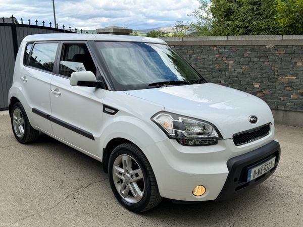Kia Soul Hatchback, Diesel, 2011, White