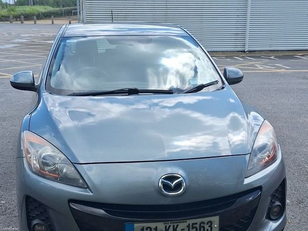 Mazda Mazda3 Hatchback, Diesel, 2013, Grey