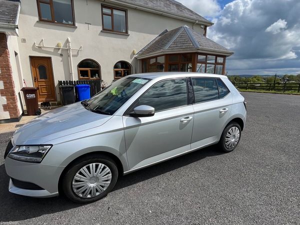 Skoda Fabia Hatchback, Petrol, 2021, Grey
