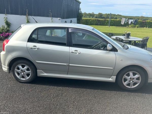 Toyota Corolla Hatchback, Petrol, 2006, Silver