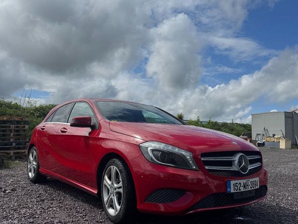 Mercedes-Benz A-Class Hatchback, Petrol, 2015, Red