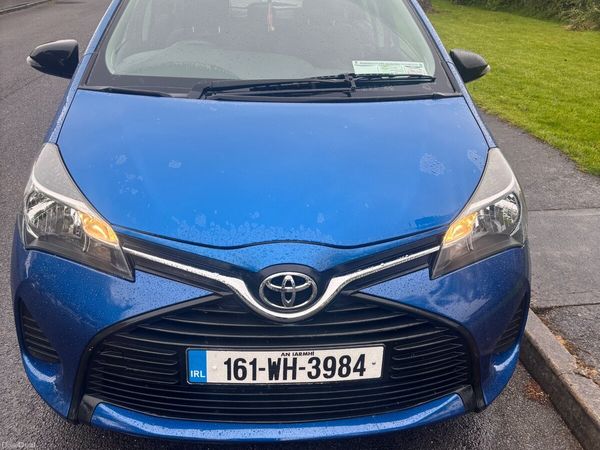 Toyota Yaris Hatchback, Petrol, 2016, Blue