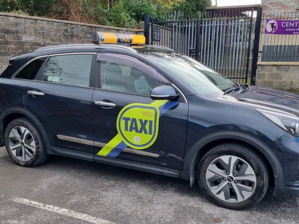 Kia e-Niro Estate/Jeep, Electric, 2021, Blue
