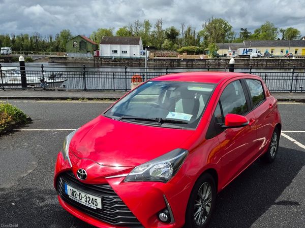 Toyota Yaris MPV, Petrol, 2018, Red