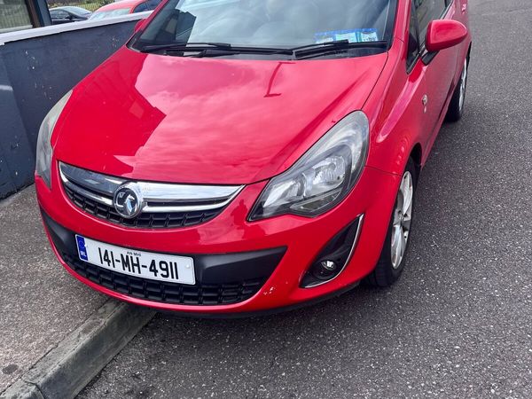 Vauxhall Corsa Hatchback, Petrol, 2014, Red