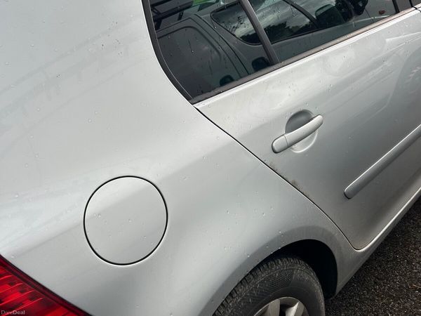 Volkswagen Golf Hatchback, Petrol, 2007, Silver