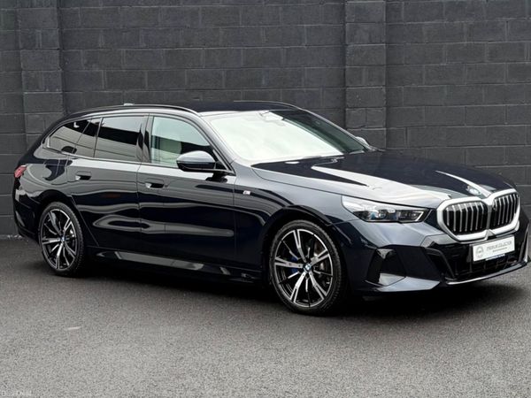 BMW 5-Series Estate, Petrol Plug-in Hybrid, 2025, Black
