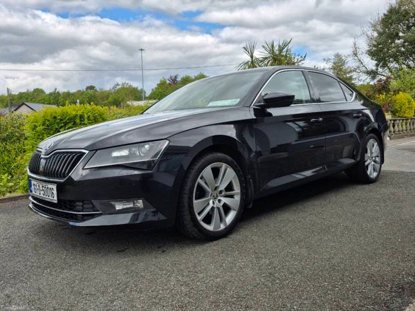 Skoda Superb Hatchback, Diesel, 2016, Black