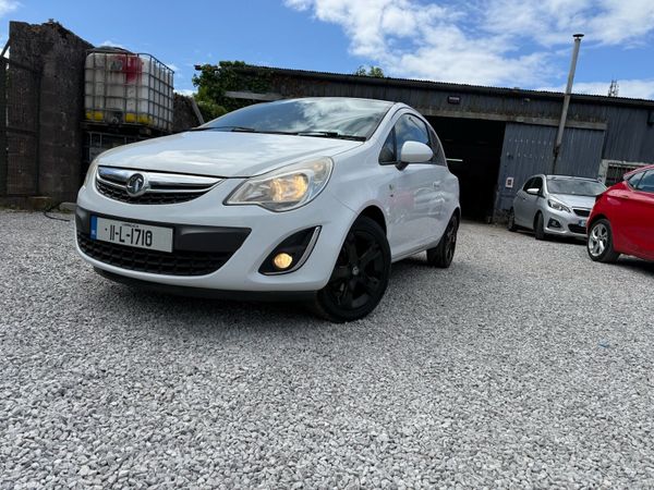 Vauxhall Corsa Hatchback, Petrol, 2011, White