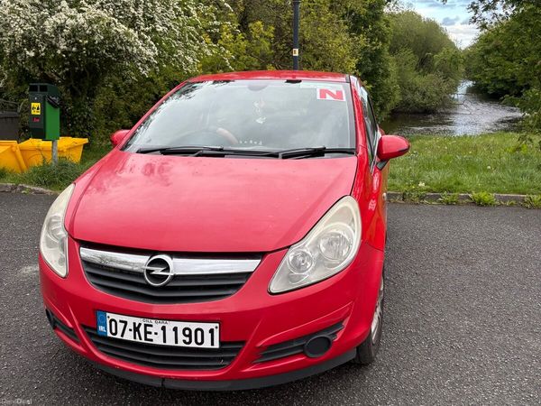 Vauxhall Corsa Hatchback, Petrol, 2007, Red