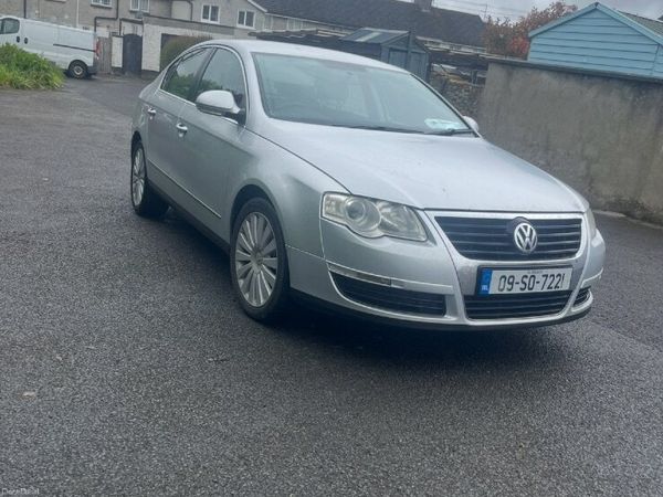 Volkswagen Passat Saloon, Diesel, 2009, Silver