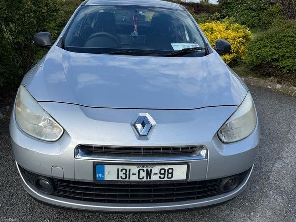 Renault Fluence Saloon, Diesel, 2013, Silver
