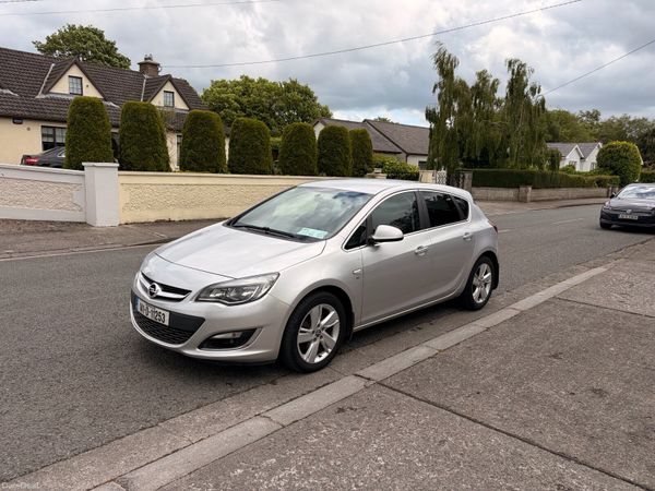 Opel Astra MPV, Diesel, 2014, Silver